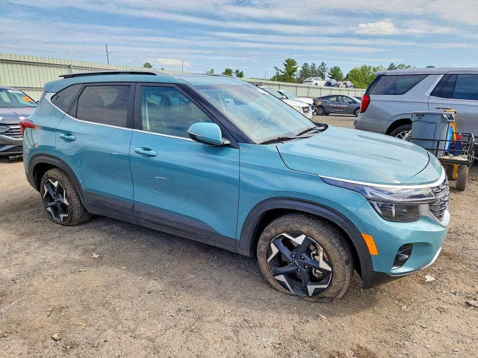 2025 KIA SELTOS EX 4
