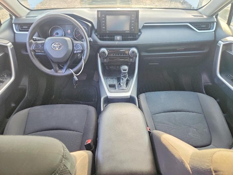 2020 TOYOTA RAV4 LE 8