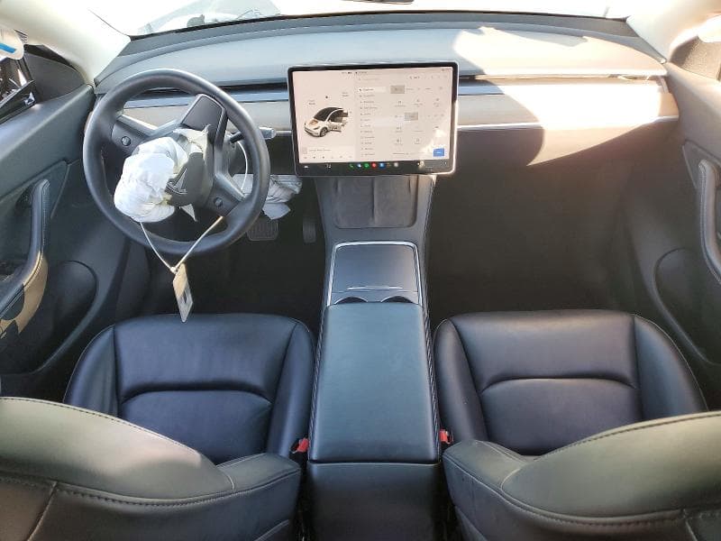 2021 TESLA MODEL Y 8