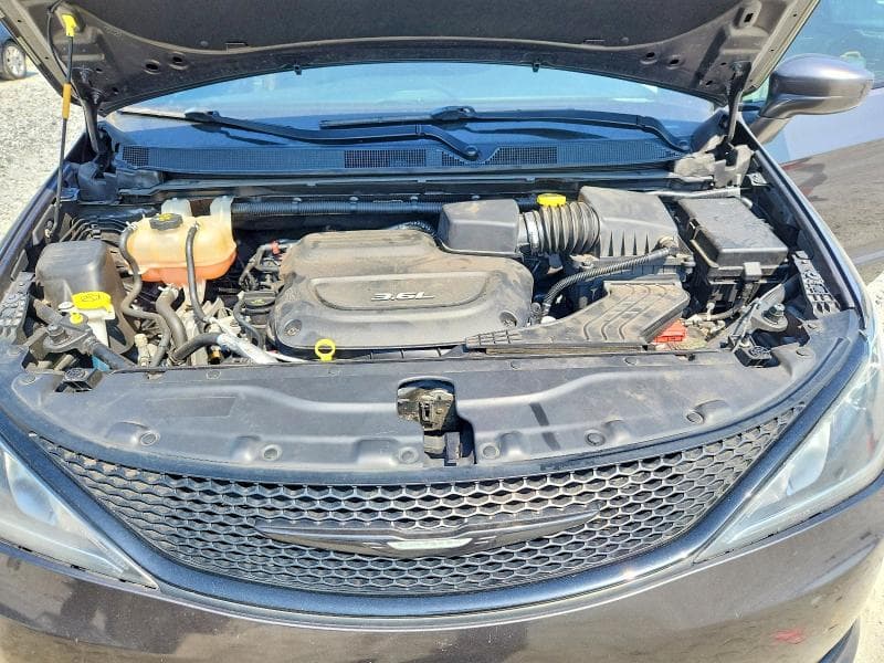 2018 CHRYSLER PACIFICA TOURING L 12