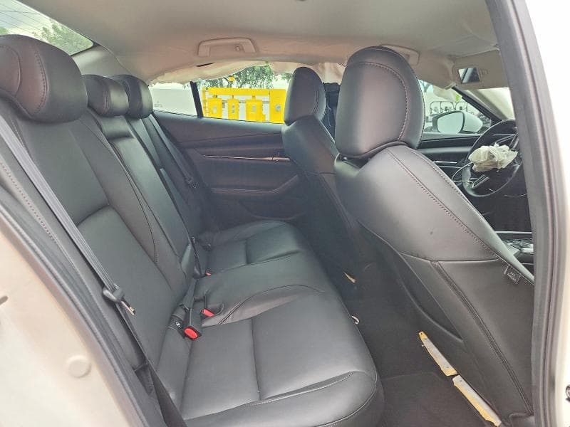 2022 MAZDA 3 SELECT 10