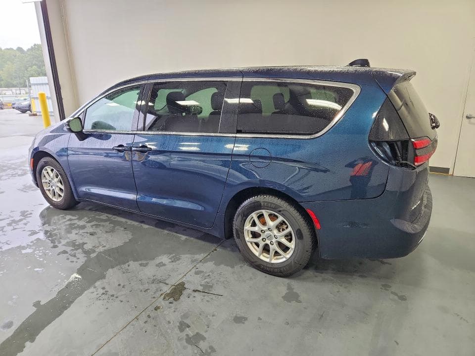 2023 CHRYSLER PACIFICA TOURING L 2