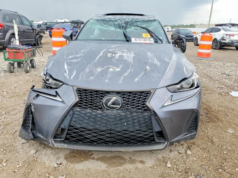 2018 LEXUS IS 300 5