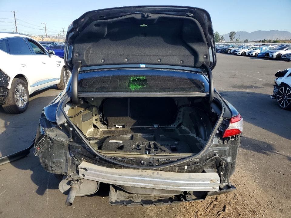 2018 TOYOTA CAMRY LE 6