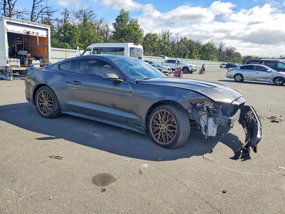 2018 FORD MUSTANG 4