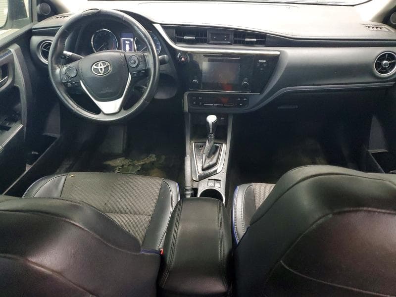 2017 TOYOTA COROLLA SE 8