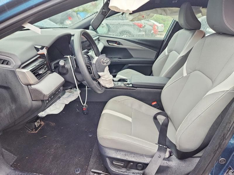 2025 TOYOTA CAMRY SE 7