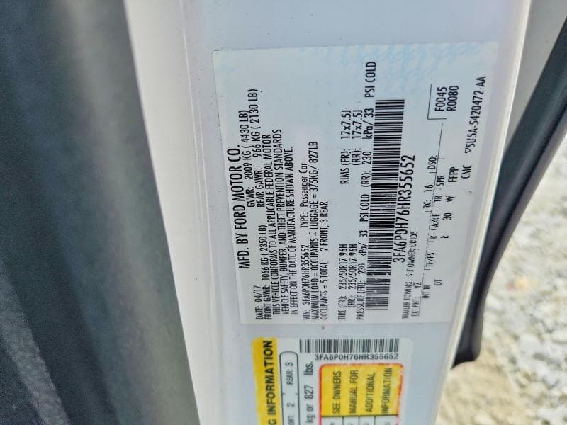 2017 FORD FUSION SE 12