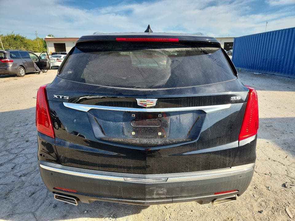 2017 CADILLAC XT5 LUXURY 6