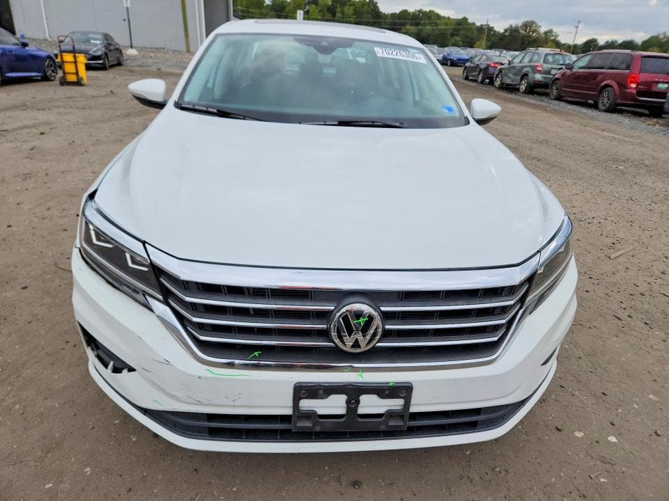 2020 VOLKSWAGEN PASSAT SE 5