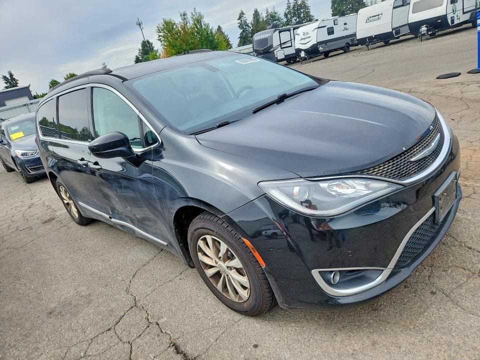 2017 CHRYSLER PACIFICA TOURING L 4