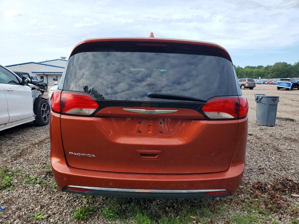 2018 CHRYSLER PACIFICA TOURING L PLUS 6