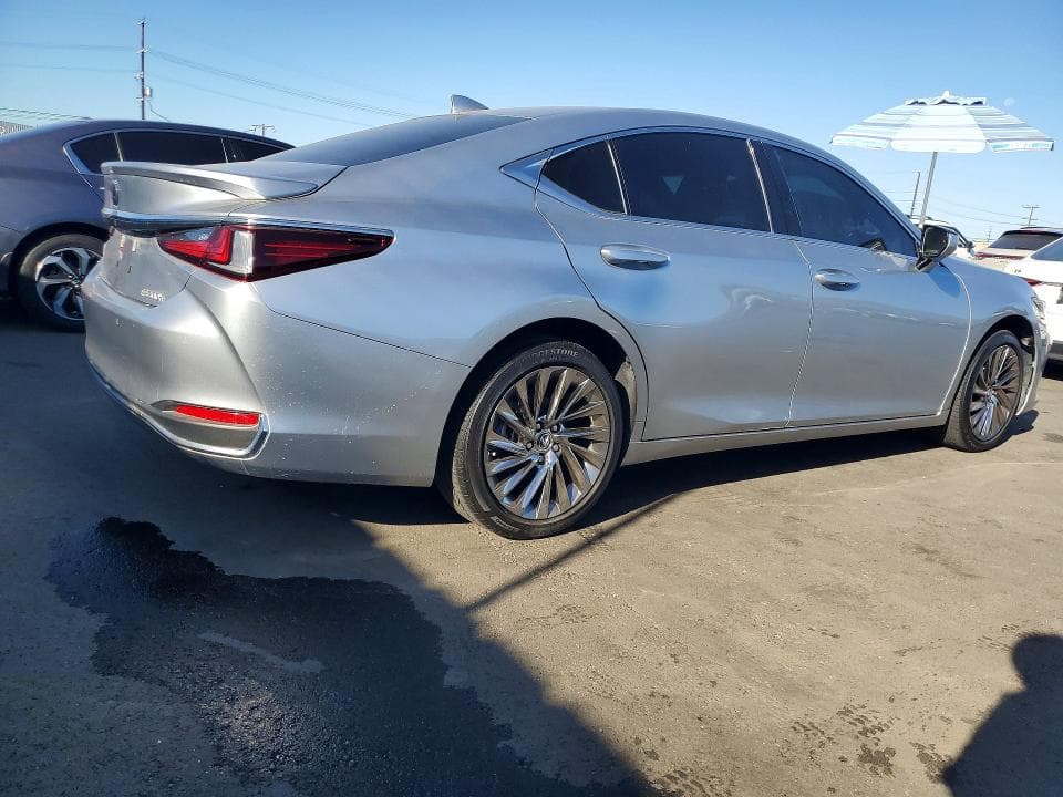2024 LEXUS ES 300H BASE 3