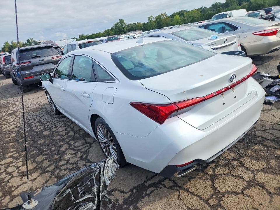 2019 TOYOTA AVALON LIMITED 2