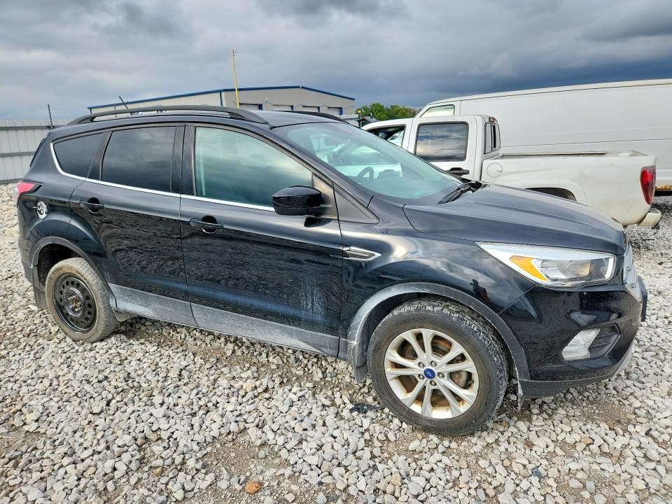2018 FORD ESCAPE SE 4