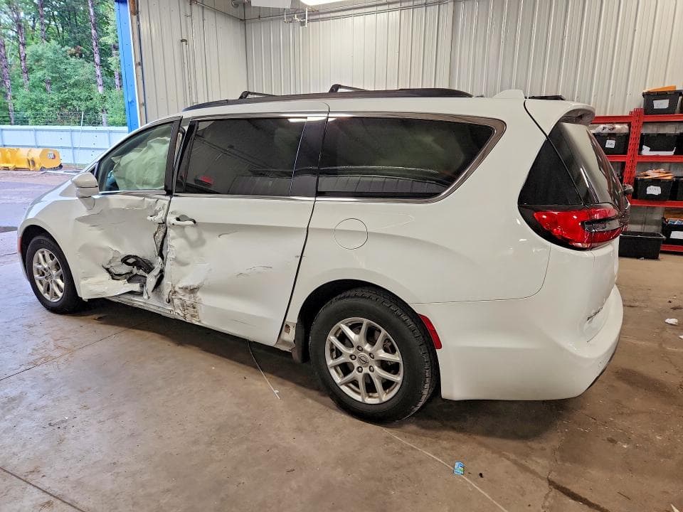 2022 CHRYSLER PACIFICA TOURING L 2