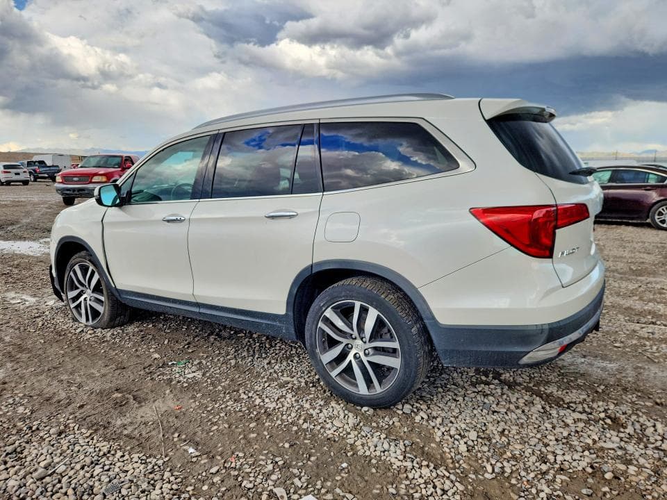 2017 HONDA PILOT ELITE 2