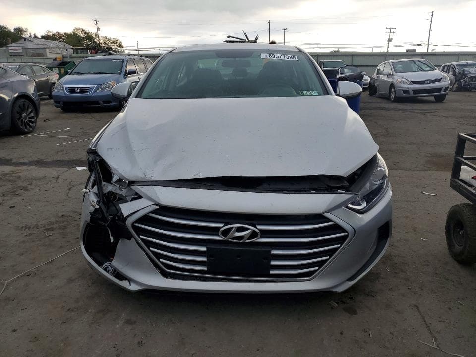 2018 HYUNDAI ELANTRA SE 5