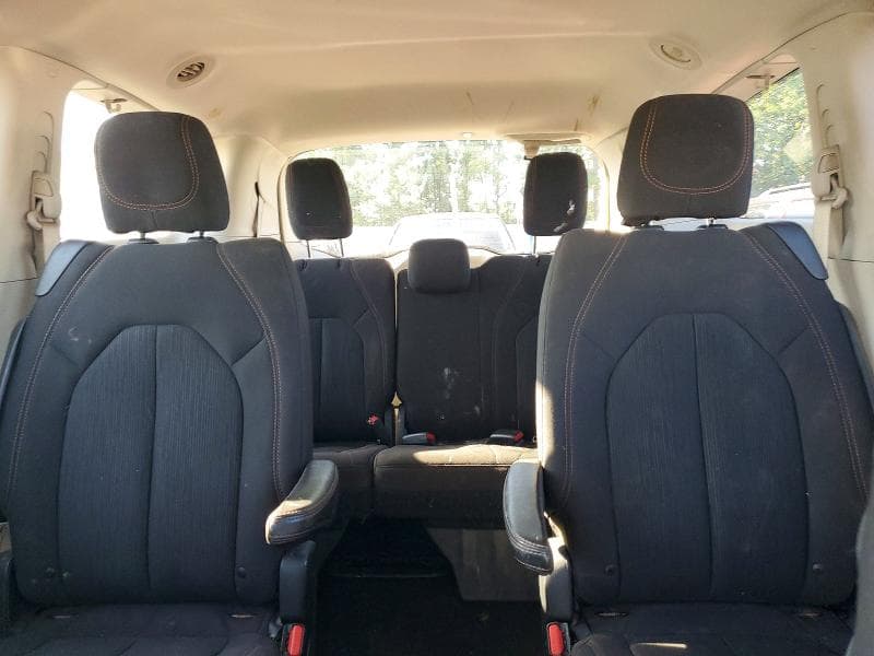 2017 CHRYSLER PACIFICA LX 10