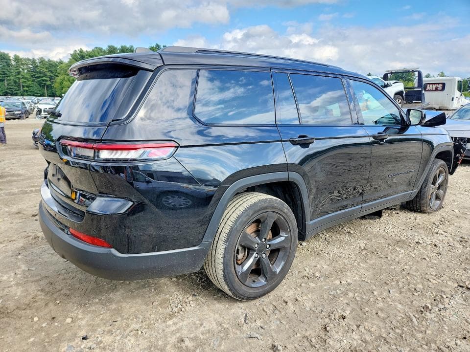 2023 JEEP GRAND CHEROKEE L LAREDO 3