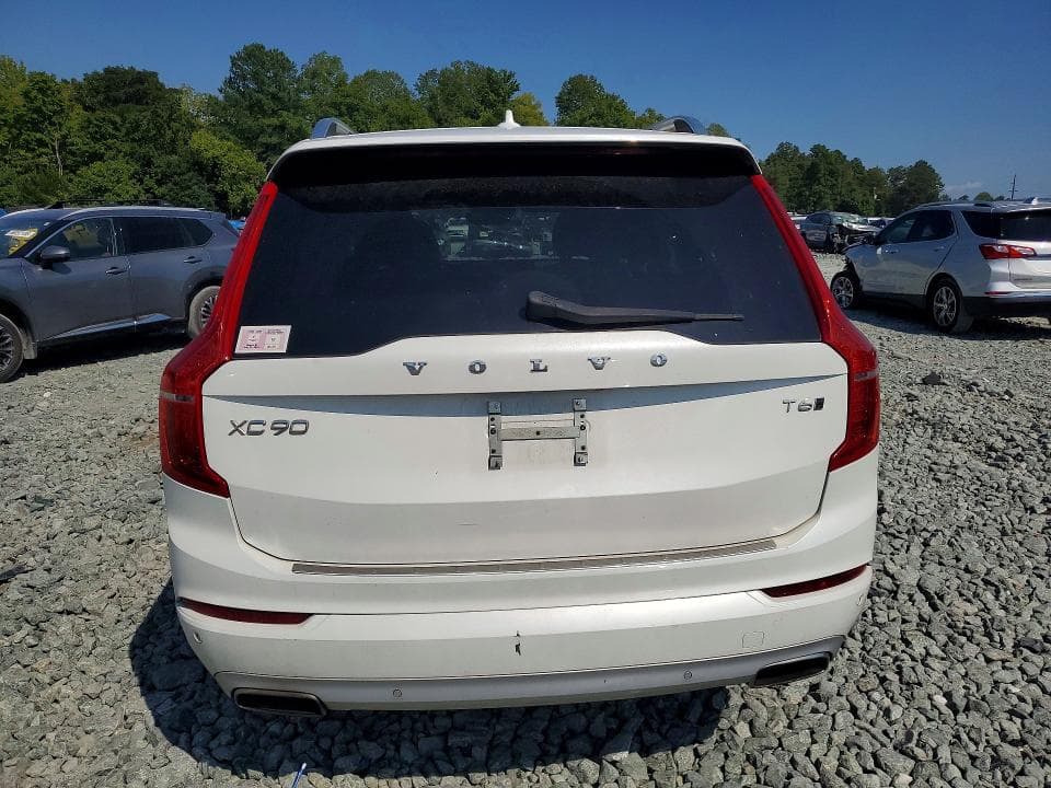 2017 VOLVO XC90 T6 6