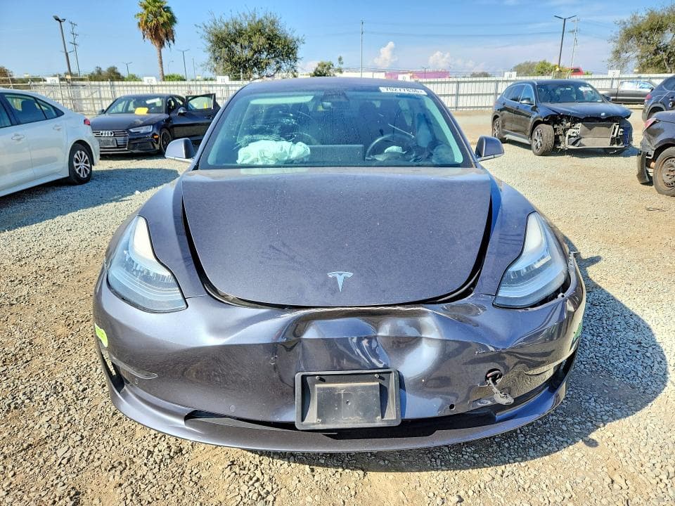 2018 TESLA MODEL 3 5