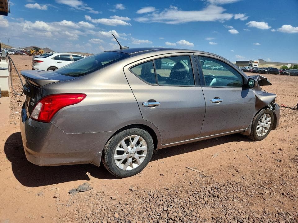 2017 NISSAN VERSA 1.6 S 3
