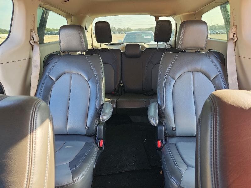 2021 CHRYSLER PACIFICA TOURING 10