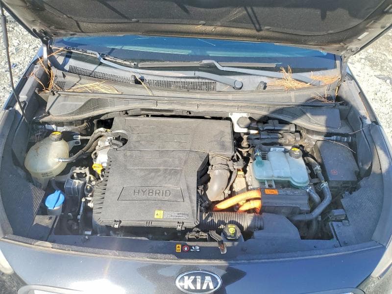 2017 KIA NIRO LX 12