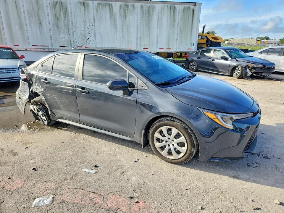 2024 TOYOTA COROLLA LE 4