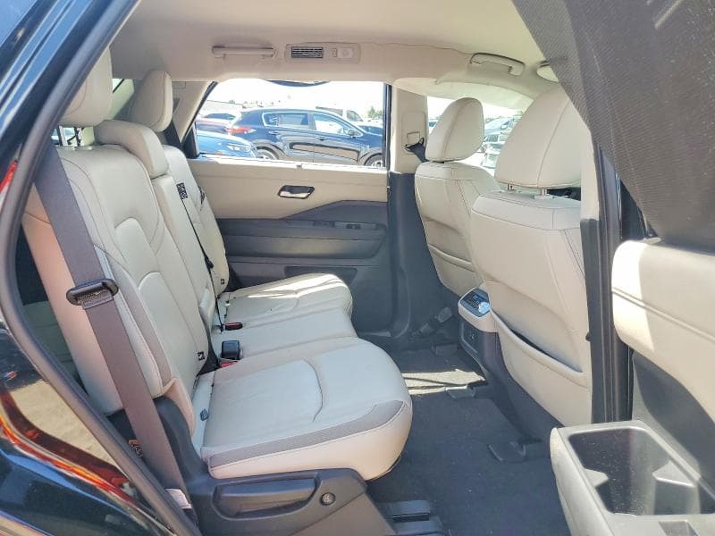 2025 NISSAN PATHFINDER SL 11