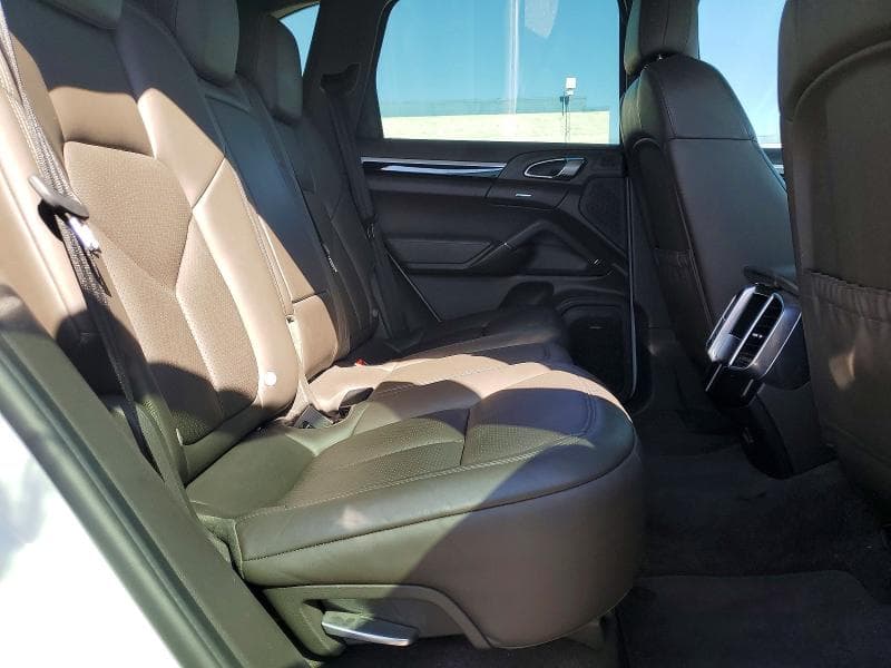 2017 PORSCHE CAYENNE SE HYBRID PLATINUM 11