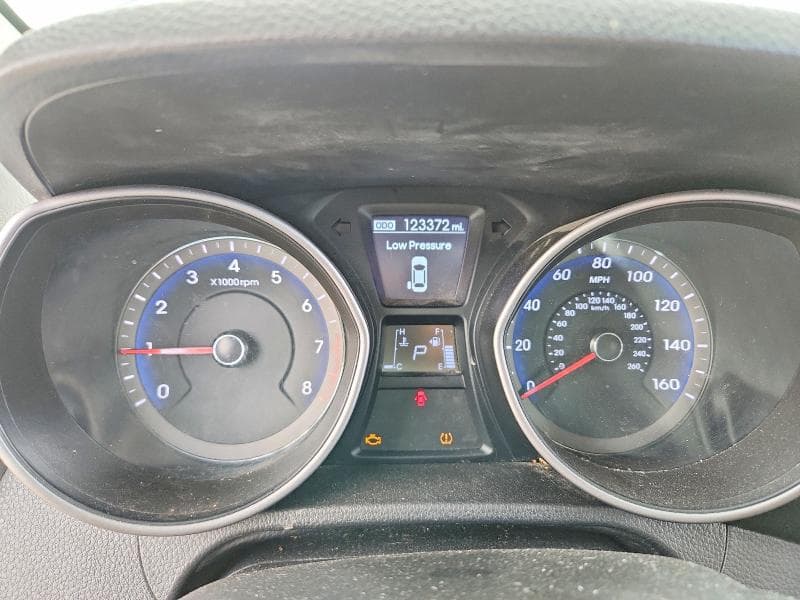 2017 HYUNDAI ELANTRA GT BASE 9