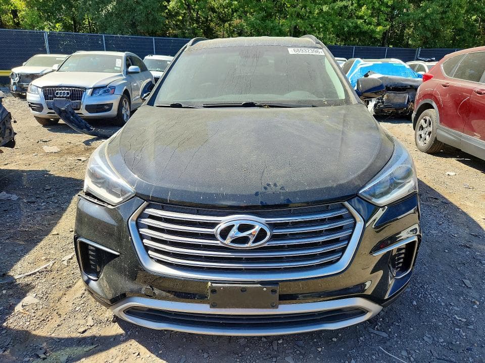 2017 HYUNDAI SANTA FE SE 5