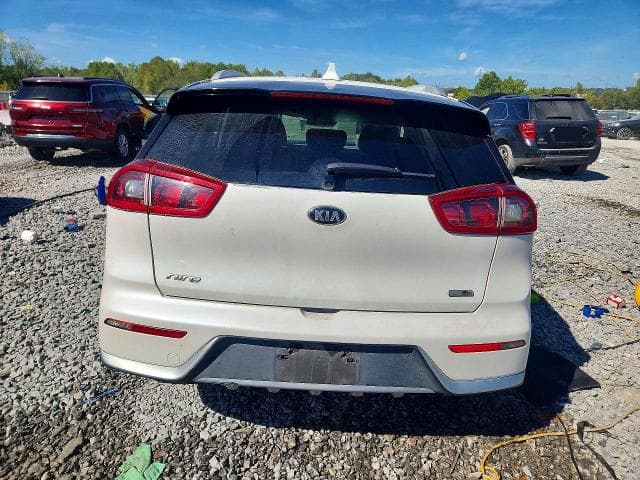 2018 KIA NIRO LX 6