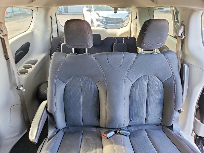 2018 CHRYSLER PACIFICA L 10