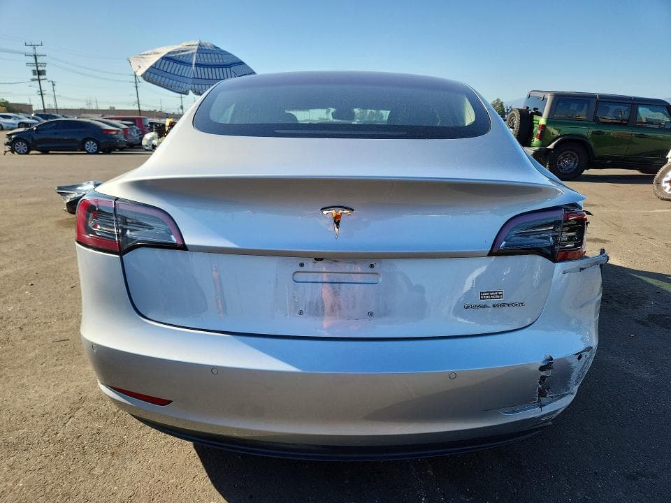 2018 TESLA MODEL 3 6
