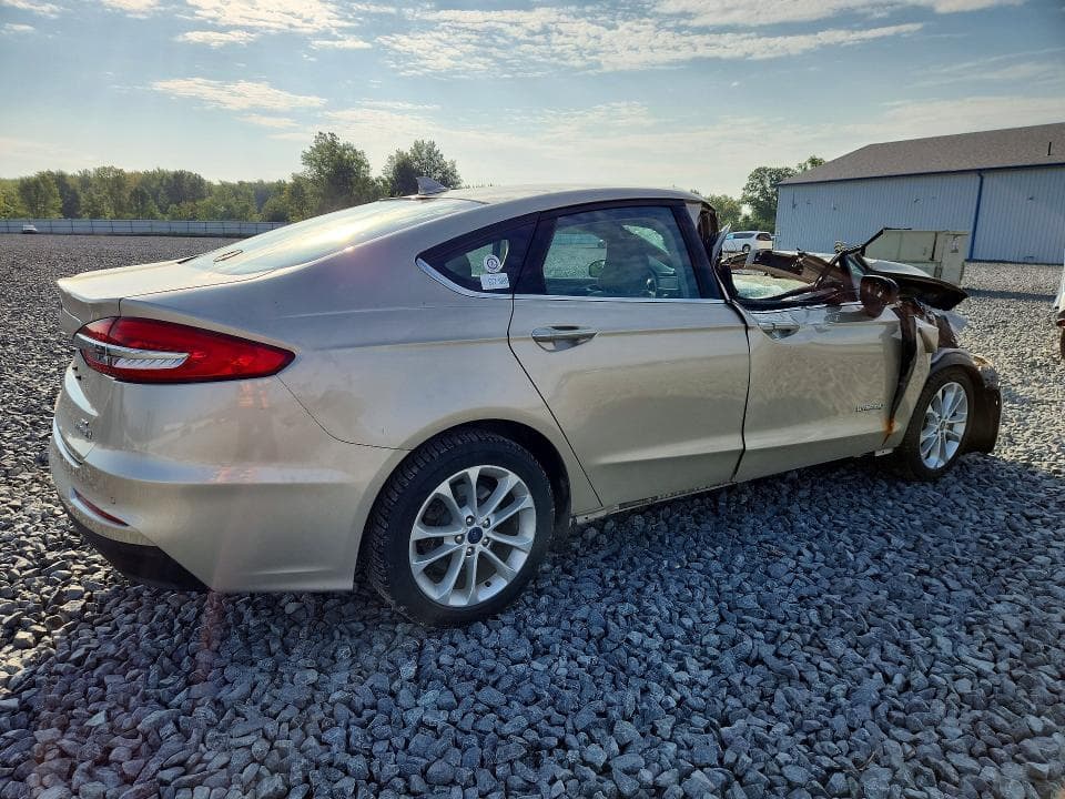 2019 FORD FUSION SE 3