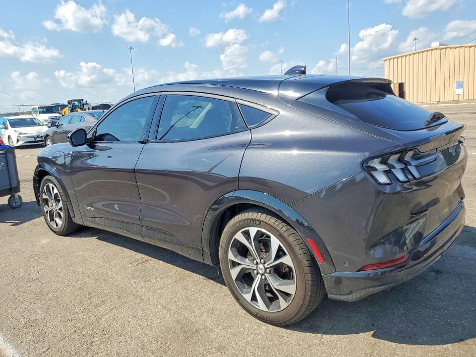 2022 FORD MUSTANG MACH-E PREMIUM 2