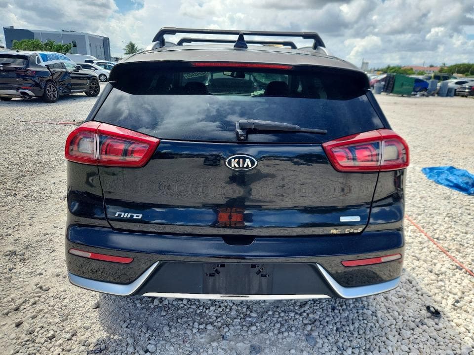 2018 KIA NIRO EX 6