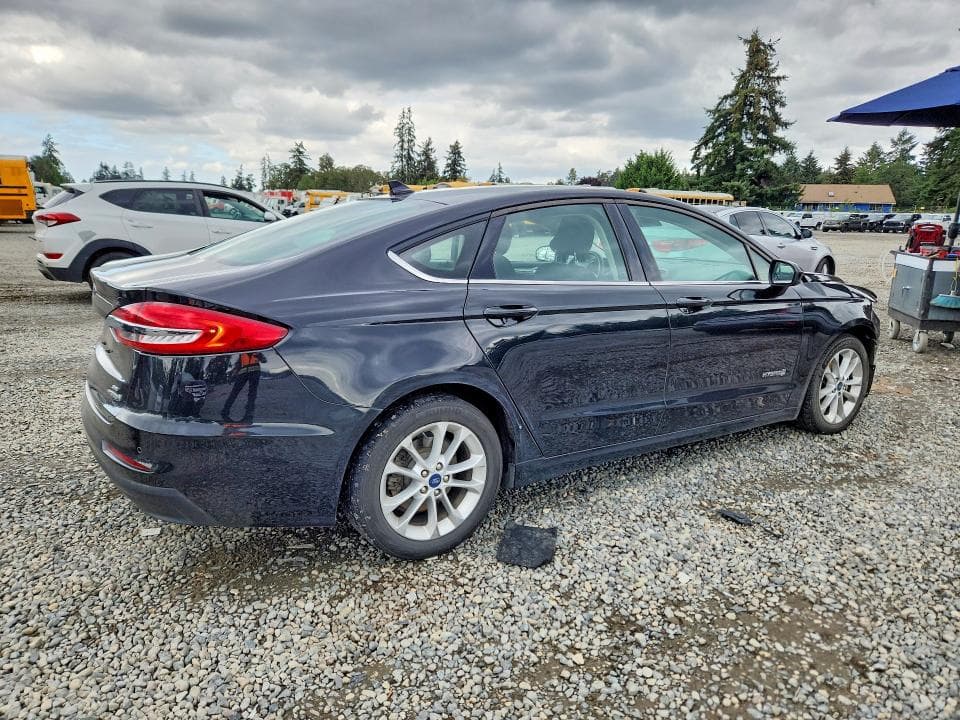 2019 FORD FUSION SE 3