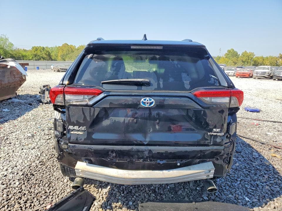 2022 TOYOTA RAV4 SE 6