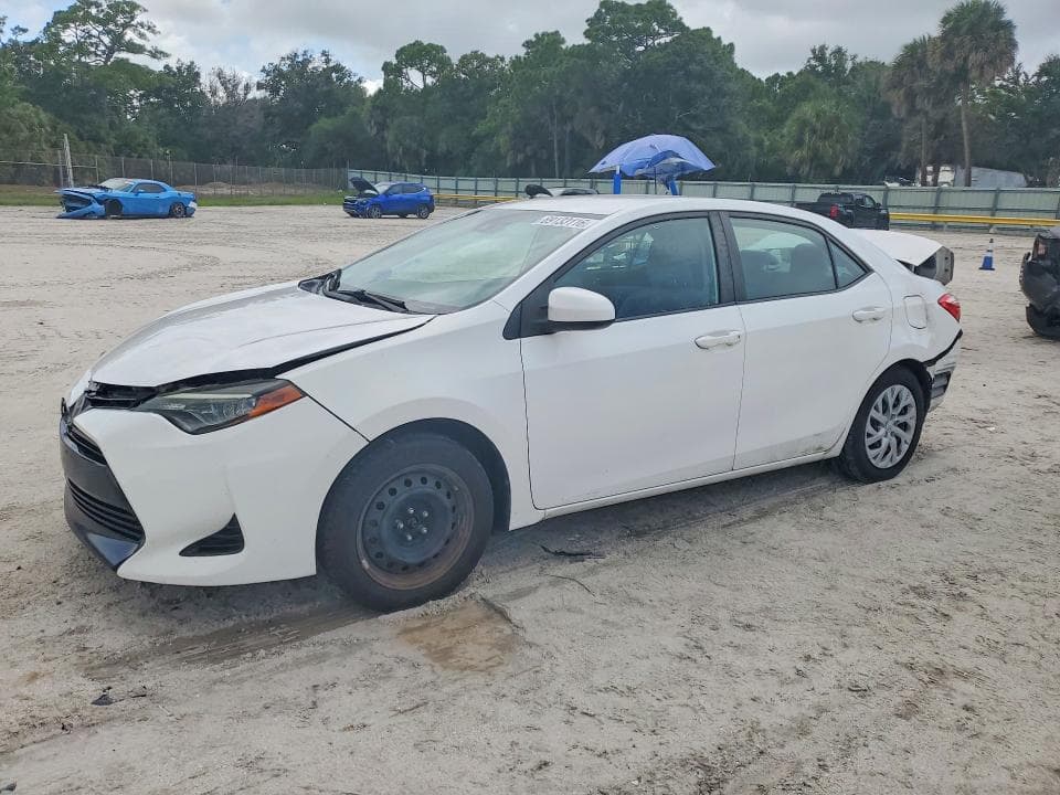 2017 TOYOTA COROLLA LE - 1