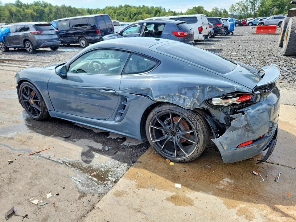2017 PORSCHE CAYMAN 2