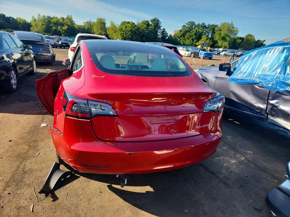 2018 TESLA MODEL 3 6