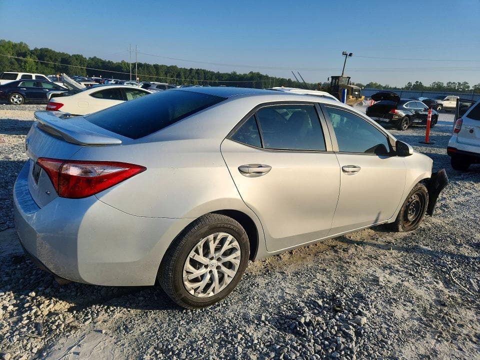 2018 TOYOTA COROLLA LE 3