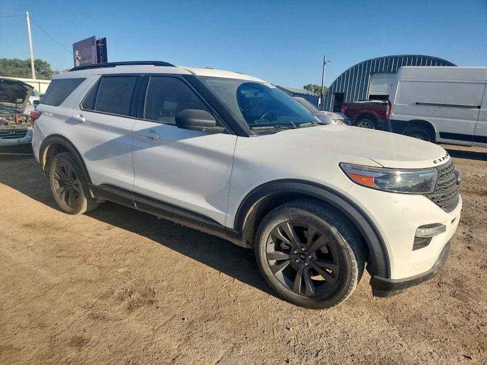 2021 FORD EXPLORER XLT 4