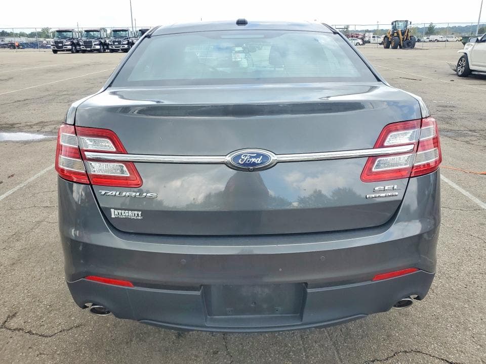2018 FORD TAURUS SEL 6