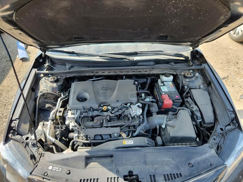 2021 TOYOTA CAMRY SE 11