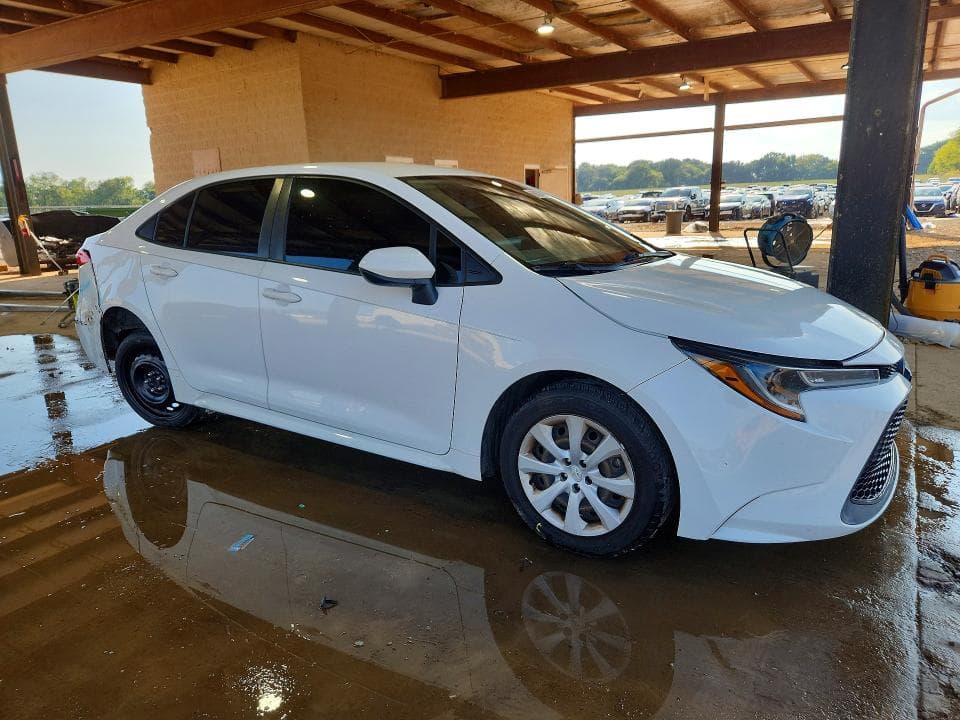 2020 TOYOTA COROLLA LE 4